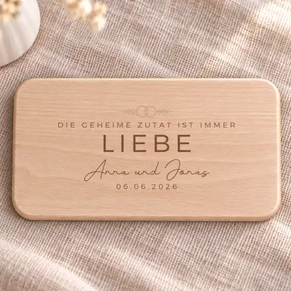 Frühstücksbrettchen „Die geheime Zutat ist immer Liebe"